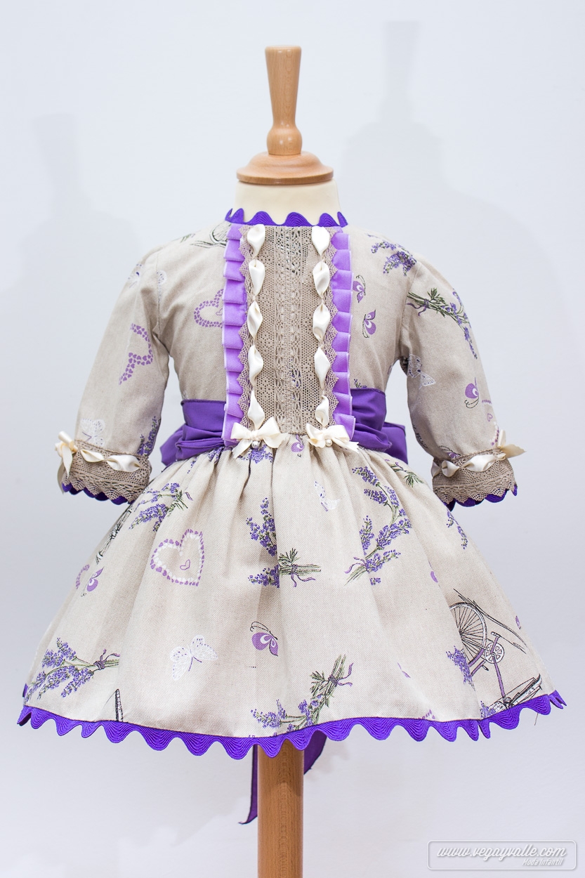Vestido para niña · Modelo Lavanda · Vega y Valle-1 Vestido para niña · Lavanda - Imagen 1