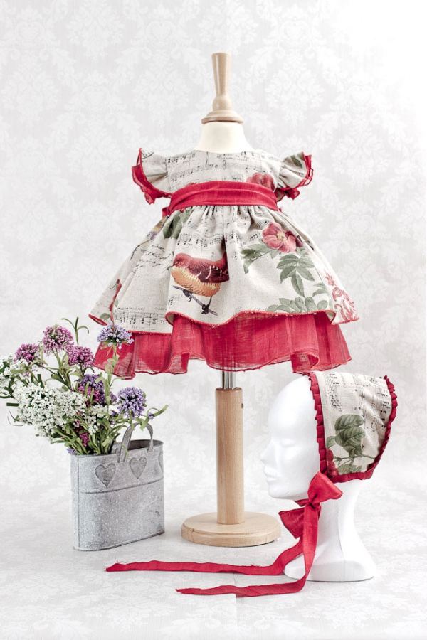 Jesusito para niña · Modelo pajaritos por aquí Jesusito para niña color rojo