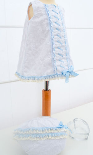 Jesusito para bebe en blanco y azul celeste