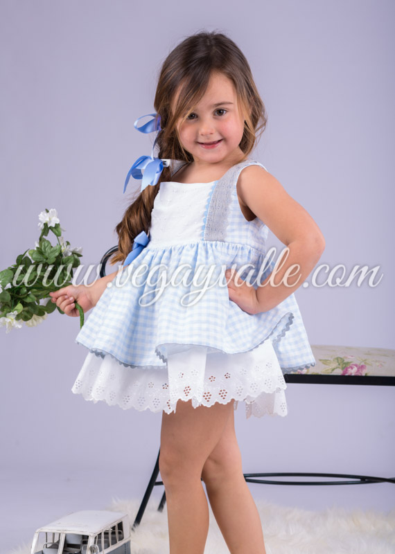 vestido-nina-celeste-vega-y-valle-7 Vestido para niña · Celeste - Imagen 1